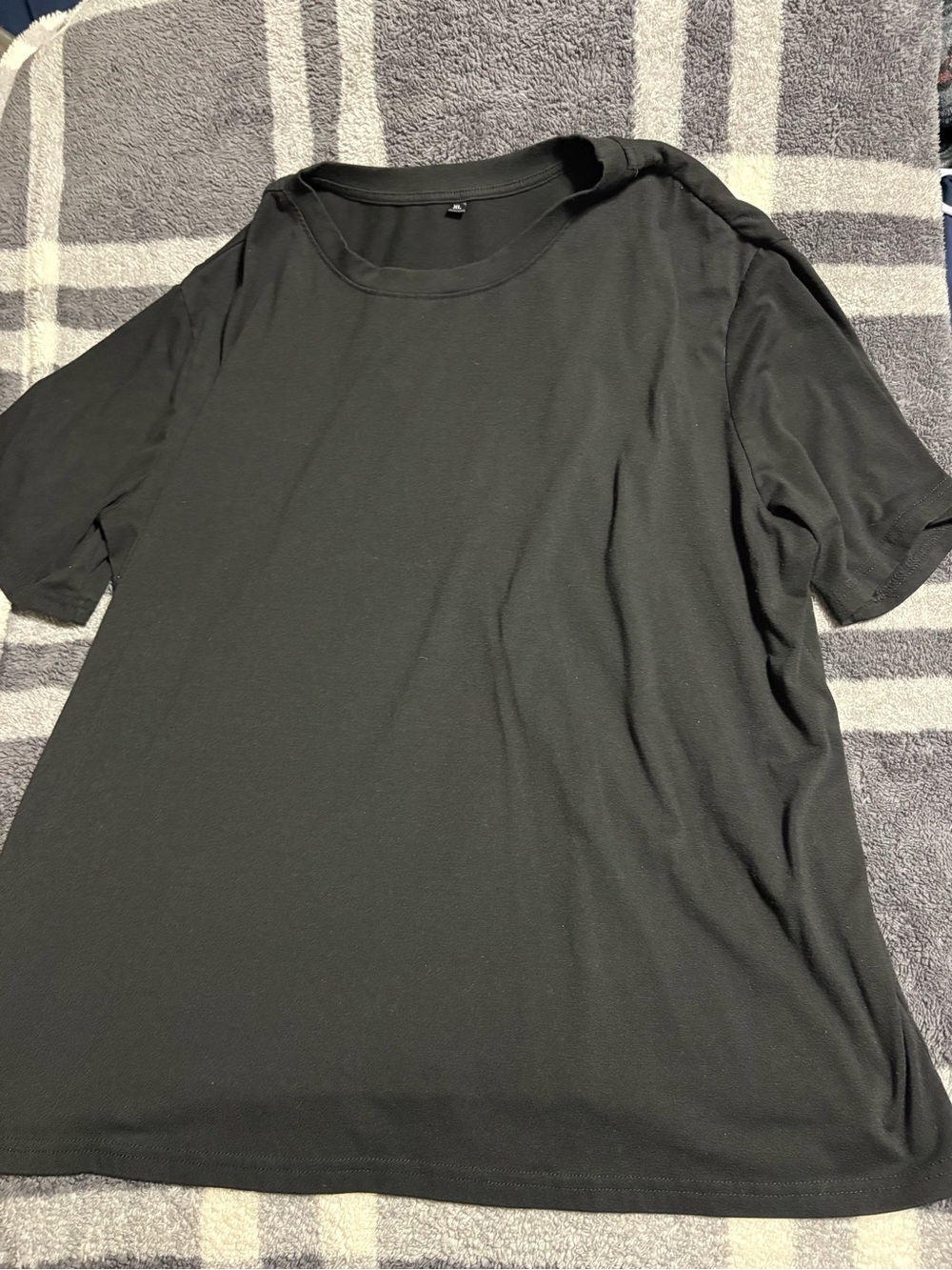 Women's Black Crewneck Short-Sleeve Shirt